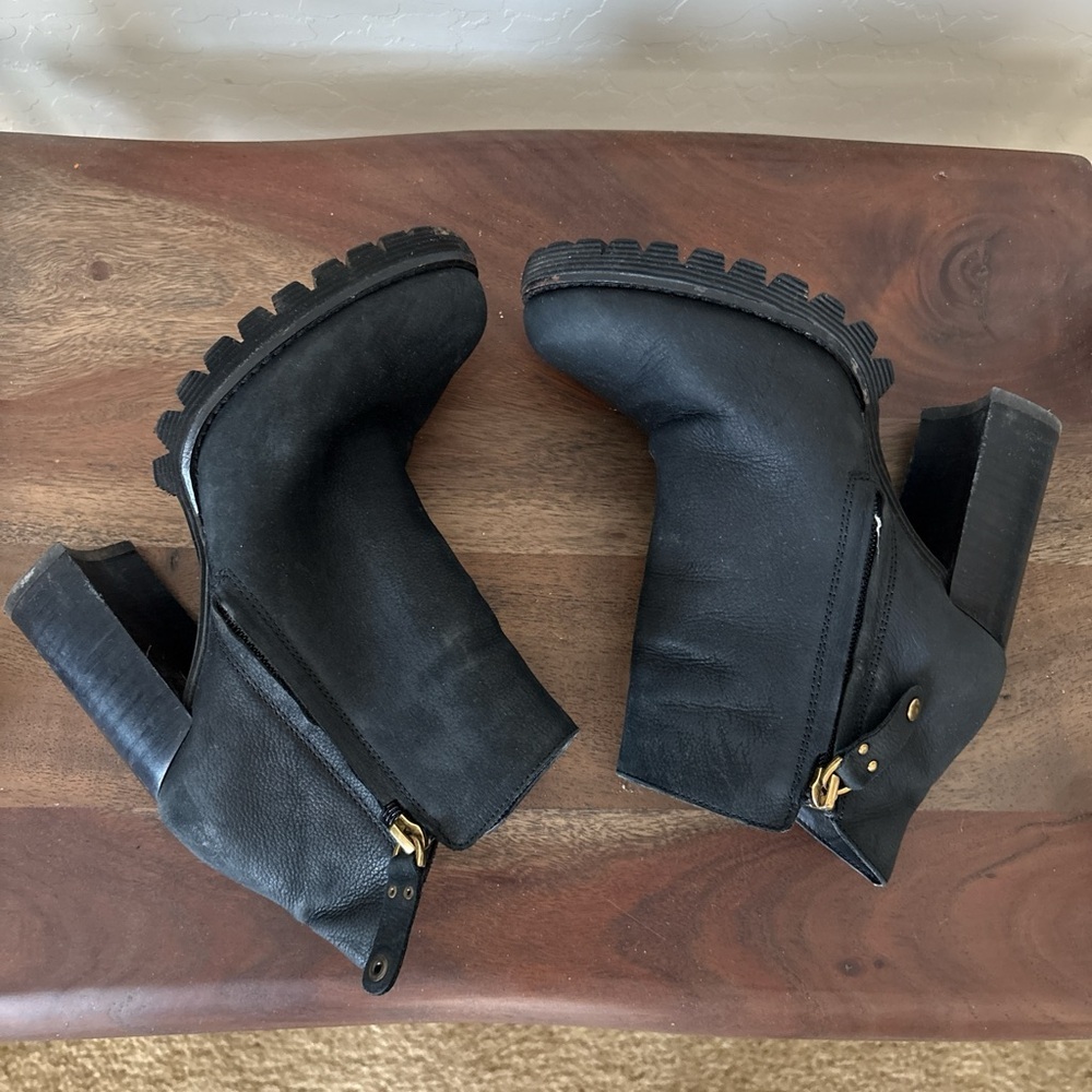 Gibson-latimer Black Suede Ankle Boots Size 5.5 M Used - Picture 3 of 8